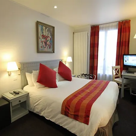 Agate Hotel 3*